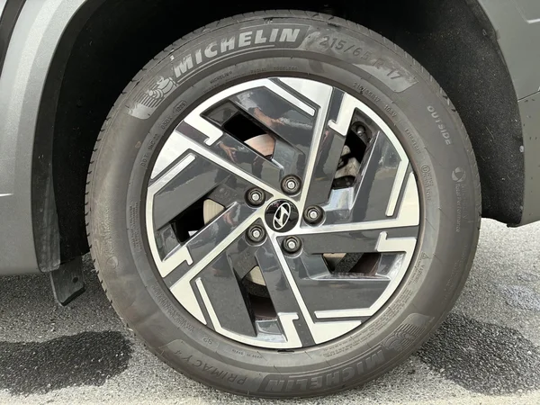Hyundai Tucson (2025) — foto 8 van 23