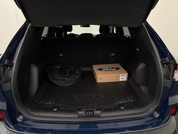FORD Kuga (2023) — foto 8 van 34