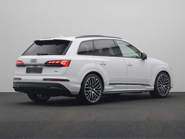 AUDI Q7 e-hybrid (PHEV) (2025) — foto 12 van 28