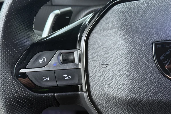Peugeot 2008 (2024) — foto 5 van 19