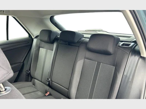 Volkswagen T-Roc (2022) — foto 2 van 29