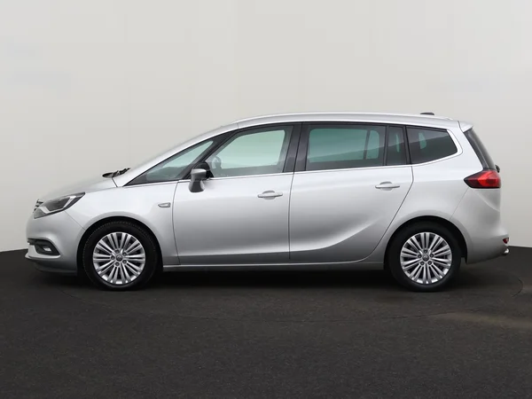 OPEL Zafira (2017) — foto 12 van 26