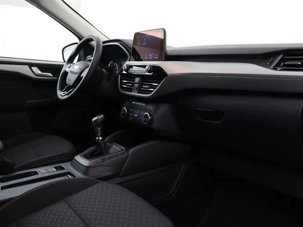 FORD Kuga (2024) — foto 3 van 28