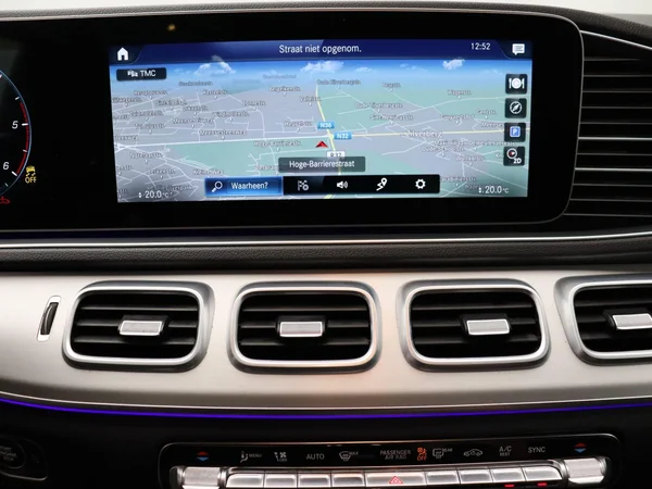 Mercedes-Benz GLE (2022) — foto 7 van 34