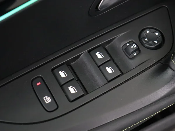 PEUGEOT 2008 (2022) — foto 22 van 32