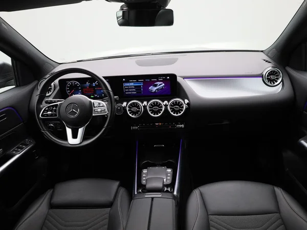 Mercedes-Benz EQA (2023) — foto 38 van 45