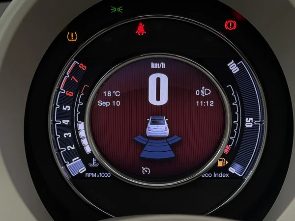 FIAT 500C (2021) — foto 11 van 25