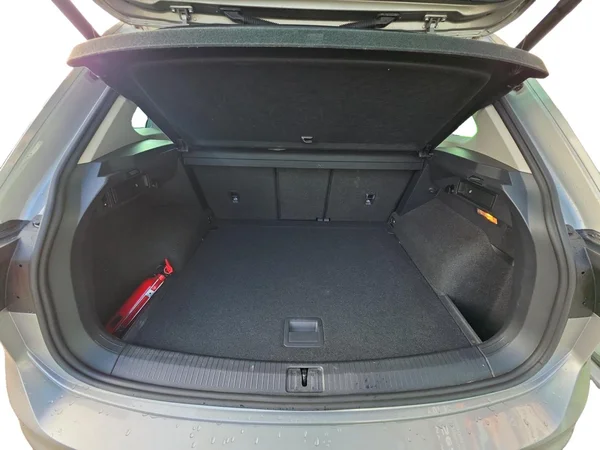 VOLKSWAGEN Tiguan (2019) — foto 14 van 24