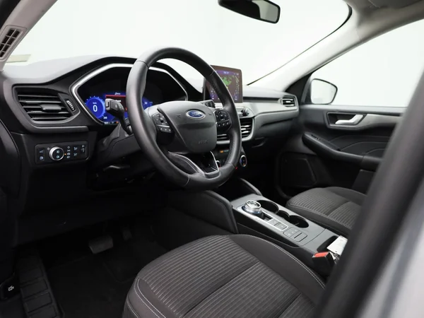 Ford Kuga (2022) — foto 27 van 40