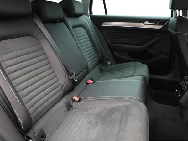 VOLKSWAGEN Passat SW (2021) — foto 21 van 21