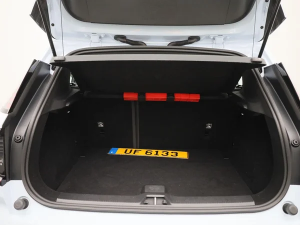 Volvo EX30 (2024) — foto 8 van 38