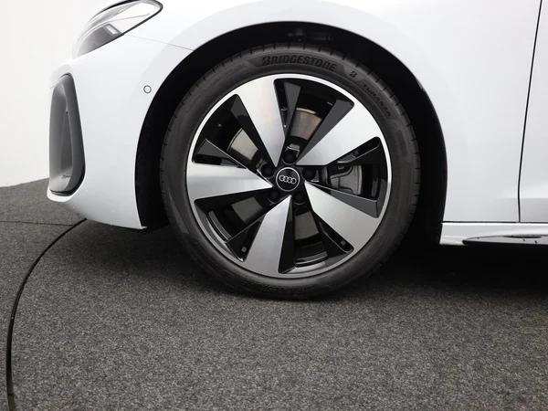AUDI A5 Avant e-hybrid (PHEV) (2025) — foto 9 van 29