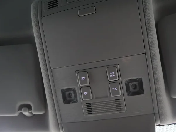 Volkswagen Tiguan (2022) — foto 15 van 27