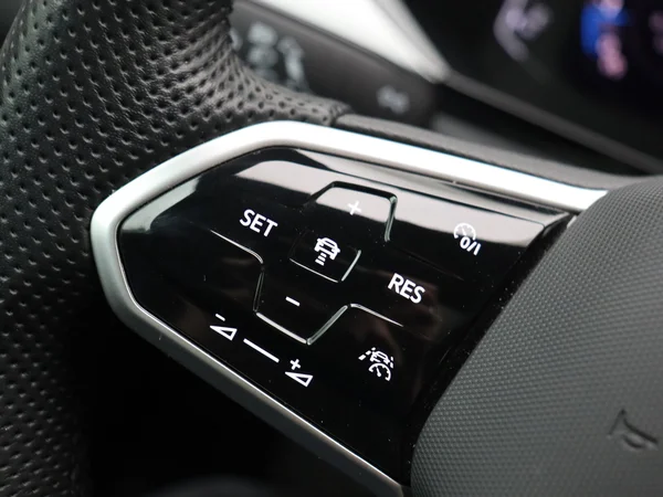 VOLKSWAGEN Arteon Shooting Brake (2024) — foto 16 van 17