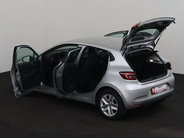 RENAULT Clio (2022) — foto 25 van 26