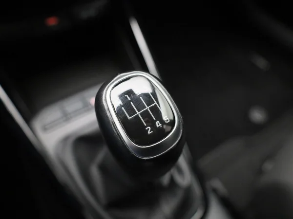 Kia Rio (2023) — foto 17 van 38