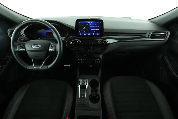 Ford Kuga (2021) — foto 3 van 16