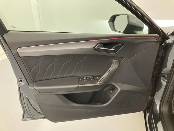CUPRA Leon e-Hybrid (PHEV) (2023) — foto 15 van 36