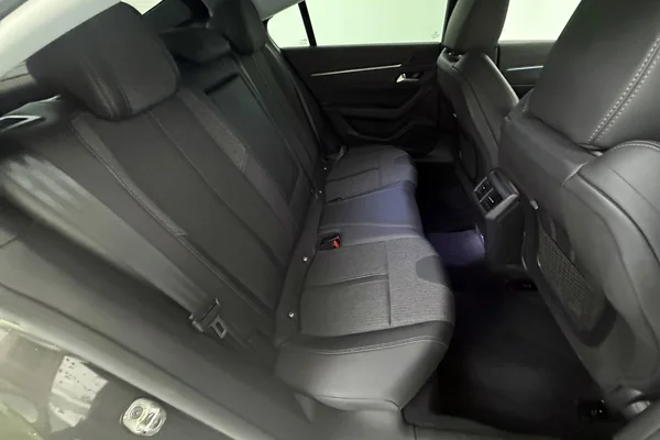 Peugeot 508 PHEV (2021) — foto 6 van 32
