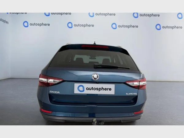 Skoda Superb Combi (2019) — foto 13 van 15