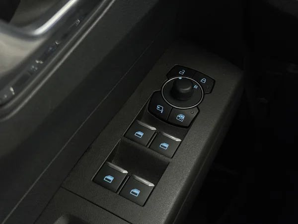 FORD TOURNEO COURIER (2025) — foto 19 van 27