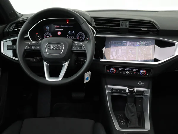 AUDI Q3 Sportback (2025) — foto 17 van 19