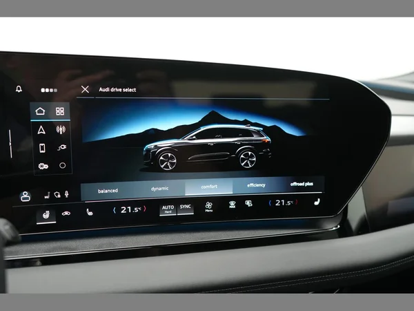 AUDI Q6 e-tron (2025) — foto 22 van 46