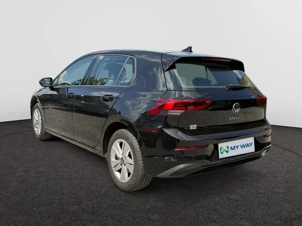VOLKSWAGEN Golf VIII (2023) — foto 2 van 9