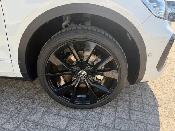 VOLKSWAGEN T-Roc (2026) — foto 14 van 21
