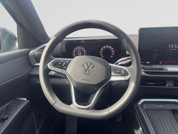 VOLKSWAGEN T-Roc (2026) — foto 3 van 19