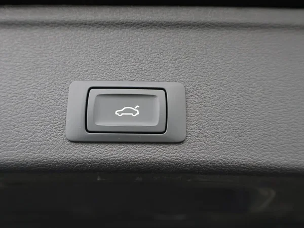 Audi A4 (2024) — foto 3 van 29
