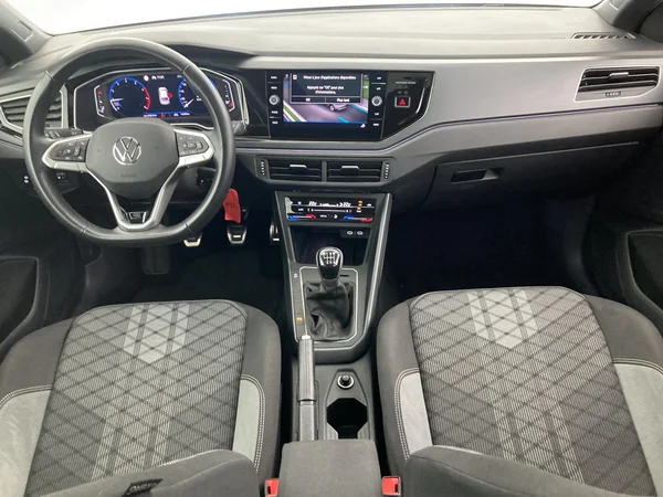 VOLKSWAGEN Taigo (2025) — foto 25 van 36