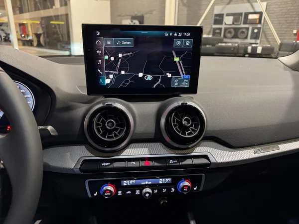 AUDI Q2 (2025) — foto 13 van 24