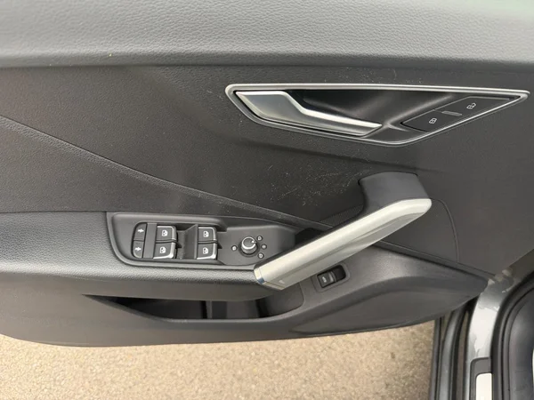 AUDI Q2 (2024) — foto 4 van 19