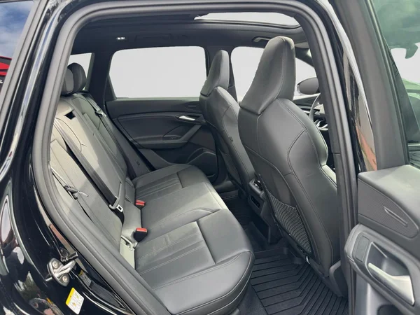AUDI Q6 e-tron (2025) — foto 10 van 24
