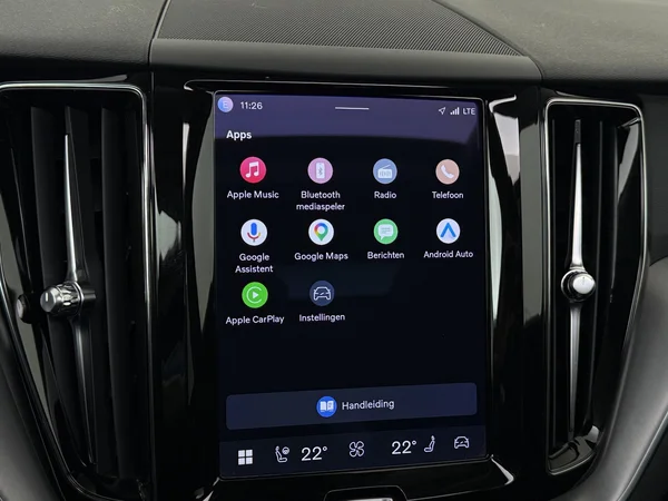 VOLVO XC60 (2022) — foto 13 van 30