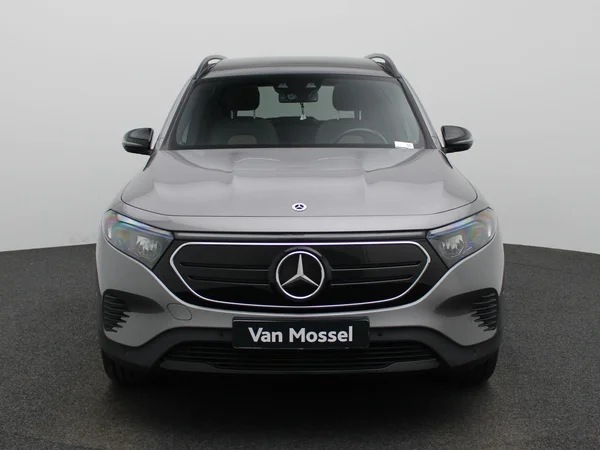 Mercedes-Benz EQB (2023) — foto 23 van 53