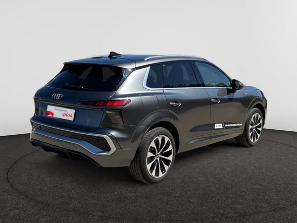 AUDI Q3 SUV (2025) — foto 10 van 16