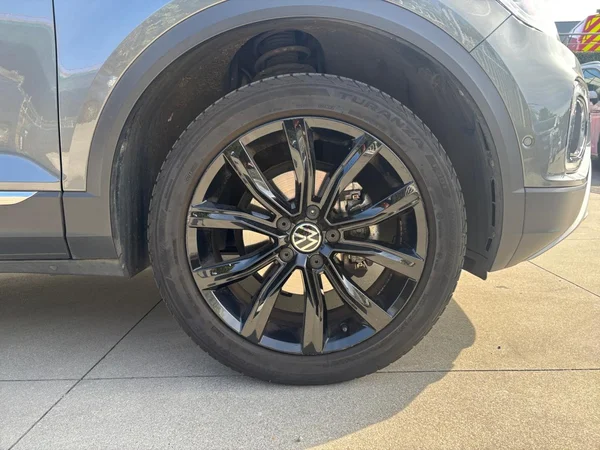 VOLKSWAGEN T-Roc (2022) — foto 15 van 22
