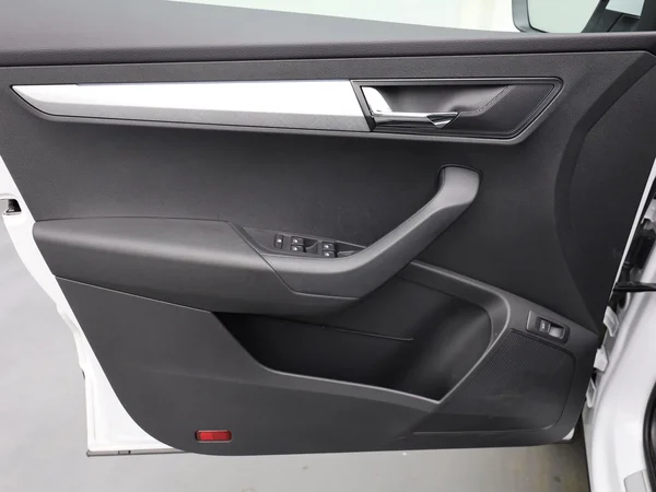 SKODA Karoq (2024) — foto 13 van 20