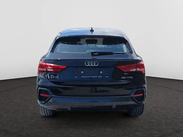 AUDI Q3 Sportback (2022) — foto 12 van 17