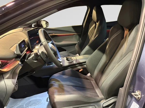 CUPRA Tavascan (2025) — foto 7 van 24