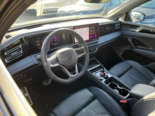 VOLKSWAGEN Tiguan (2026) — foto 21 van 22