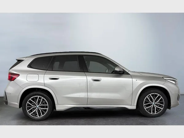 BMW X1 (2025) — foto 9 van 15