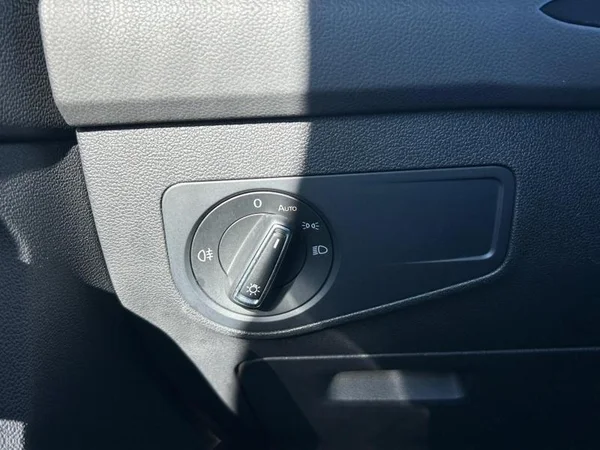 VOLKSWAGEN Tiguan Dsl (2022) — foto 20 van 31