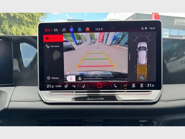 Volkswagen Tiguan (2024) — foto 14 van 29