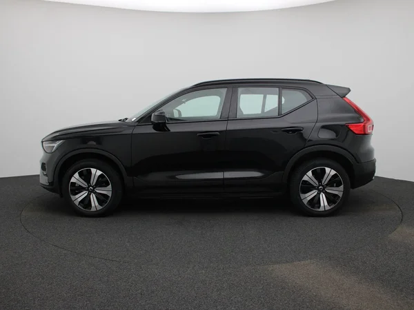 Volvo XC40 (2023) — foto 34 van 39