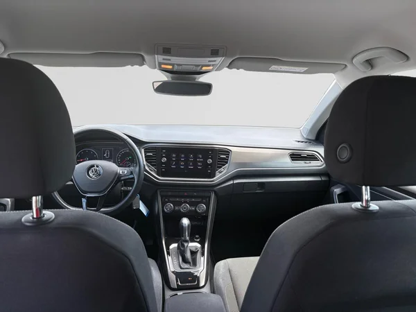 VOLKSWAGEN T-Roc (2018) — foto 8 van 21