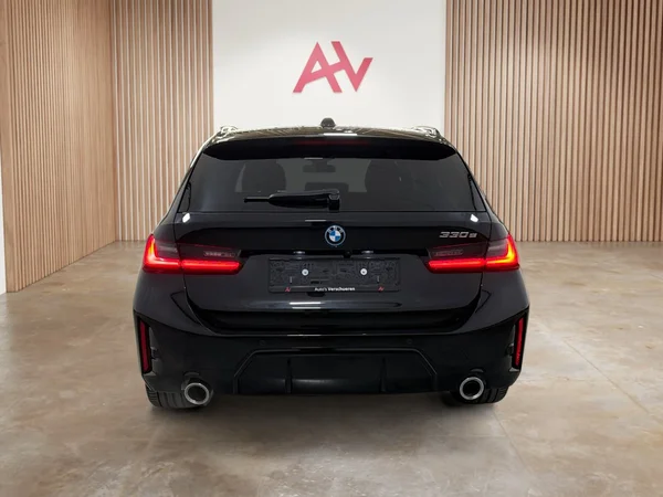 BMW 330 (2025) — foto 28 van 30
