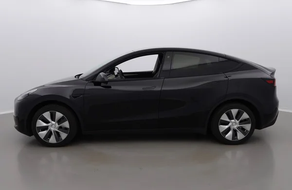 Tesla Model 3 (2023) — foto 12 van 30
